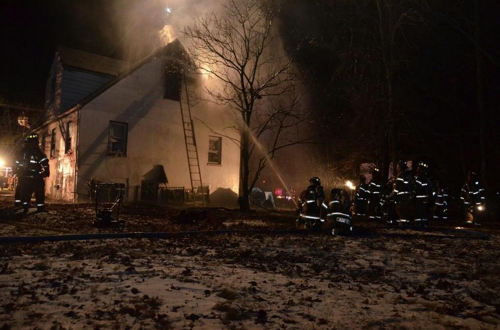 1st Alarm Fire Displaces Six on US 1